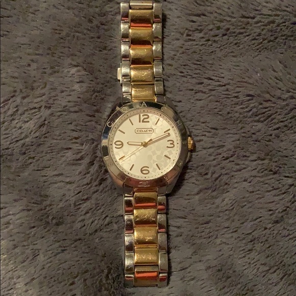 Coach Watch - Picture 1 of 1